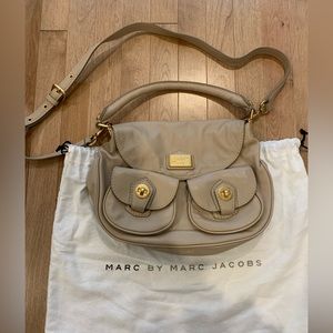 Marc jacobs beige crossbody bag